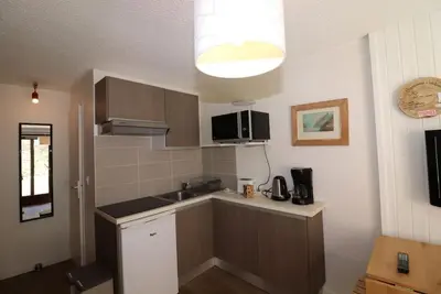 Image de 100m des commerces, Rez-de-chaussée, balcon, télévision, casier à ski, 24m², Tignes