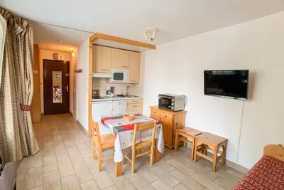 Image de 200m du centre station, 5ème étage, balcon, télévision, casier à ski, 21m², Tignes