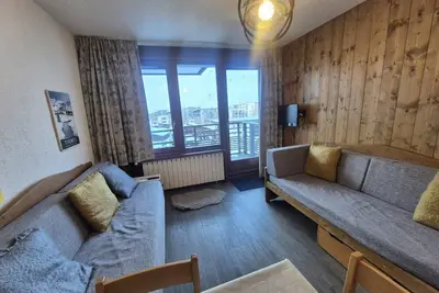 Image de 10m du centre station, Rez-de-chaussée, balcon, télévision, casier à ski, 23m², Tignes
