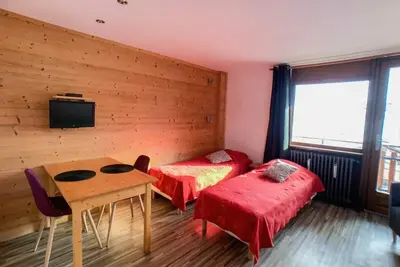 Image de 2ème étage, balcon, télévision, 24m², Tignes