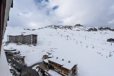 Image de 10m du centre station, 11er étage, télévision, casier à ski, 12m², Tignes