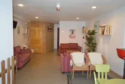 Image de 10m du centre station, 1er étage, vue montagne, télévision, casier à ski, 24m², Montgenèvre