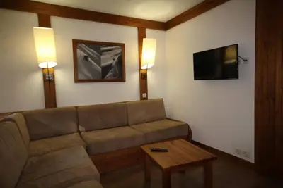 Image de 150m du centre station, 2ème étage, balcon, télévision, casier à ski, 47m², Montchavin La Plagne