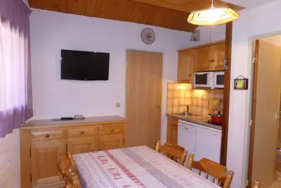 Image de 2ème étage, balcon, parking, télévision, casier à ski, 28m², Les Contamines-Montjoie