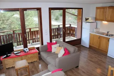 Image de 3ème étage, vue montagne, télévision, 50m², La Joue du Loup