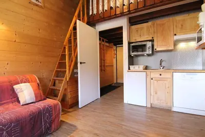 Image de 220m du centre station, 5ème étage, balcon, télévision, casier à ski, 28m², Alpe d'Huez