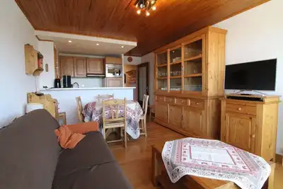 Image de 350m du centre station, 2ème étage, balcon, télévision, casier à ski, 35m², Alpe d'Huez