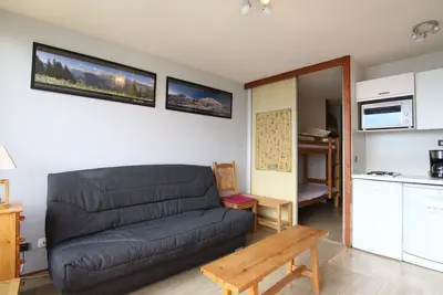 Image de 250m des commerces, 1er étage, balcon, télévision, casier à ski, 26m², Alpe d'Huez