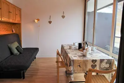 Image de Pied des pistes de ski, 4ème étage, balcon, télévision, casier à ski, 26m², Vars