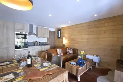 Image de 300m des commerces, 2ème étage, terrasse, télévision, casier à ski, 43m², Les 2 Alpes