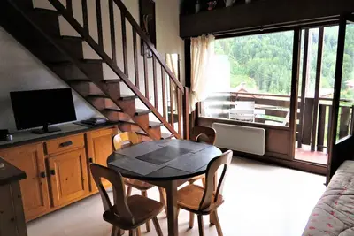 Image de Duplex ensoleillé et calme, proche des pistes - Parking et casier à skis inclus