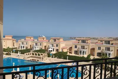 Image de Luxury apartment direct access to the red sea