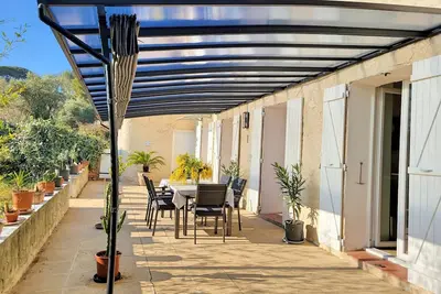 Image de Rez De Maison -Terrasse - Jardin - Vue Mer