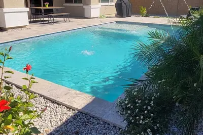 Image de Beautiful Brand New home with private pool!