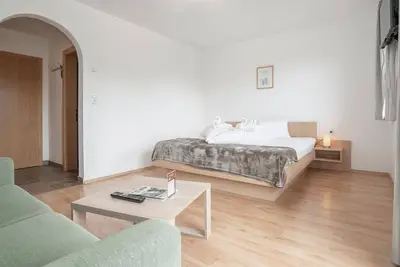 Image de Four-bed room 11 shower\/Wc, from 4 nights half board - Berggasthof Bärnstatt