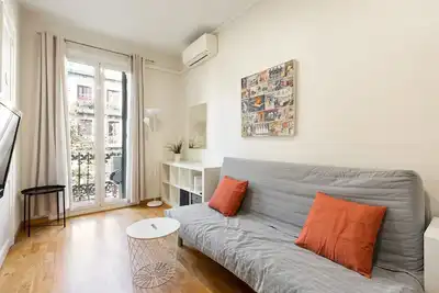 Image de Charming apartment in Barcelona center for 4