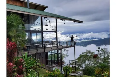Image de Volare: - Awake above the clouds, Extreme Privacy, Chef Available