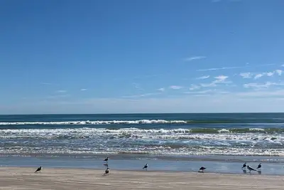 Image de Perfect Family Getaway, Walking Distance to Beach!