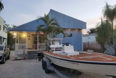 Image de Hidden Gem on pond with access to gulf and ocean