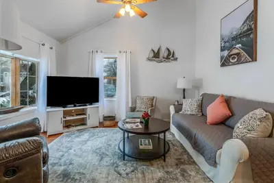 Image de Canalside Haus Getaway