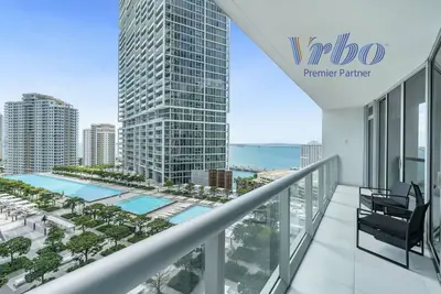 Image de Icon W Brickell By Imd Miami Vacation Rentals Fantastic Pool Ocean 1br/1ba/Den