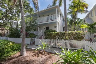 Image de Key West Tropical Townhome on Golf Course