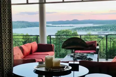 Image de Private Table Rock pool \/ hot tub\/ golf 16ppl
