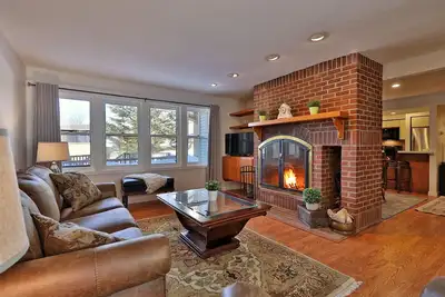 Image de Skiers! Fox Hollow 2br\/2ba Condo. Across from Pico, Minutes to Killington