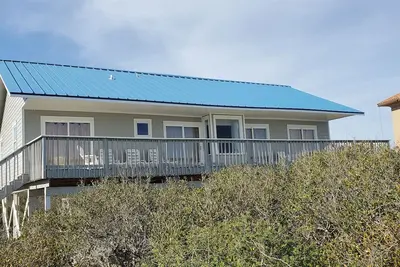 Image de Beachfront - Community Pool/Pickleball Access!
