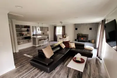 Image de Door County Cottage, near Haines Beach!