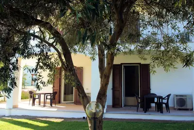 Image de Agréable appartement pour 2 personnes avec climatisation, Wifi, terrasse, animaux admis et parking