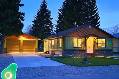 Image de The Avocado Abode! Glacier National Park Dt Columbia Falls Whitefish Kids Fav! !
