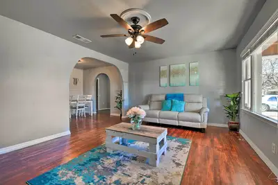 Image de 8 Mi to Dtwn Fort Worth: Richland Hills Home!