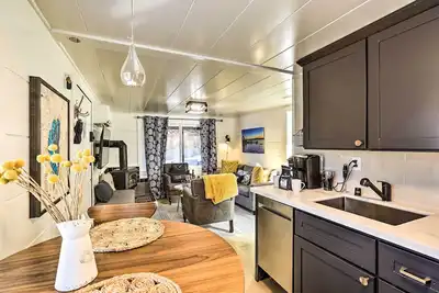 Image de Walk to Lake Tahoe: Cozy Zephyr Cove Cabin!