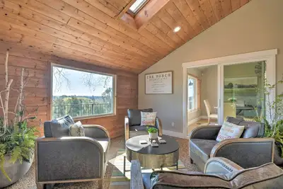 Image de Picturesque Farmhouse on Working Almond Ranch
