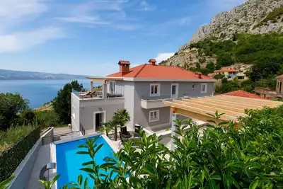 Luxuy Villa Vidirotti-private oasis with stunning view