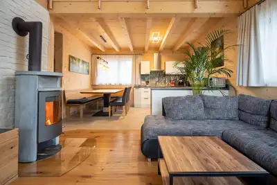Image de Alb Chalet: Detached vacation home with whirlpool, infrared cabin and wood-burning stove