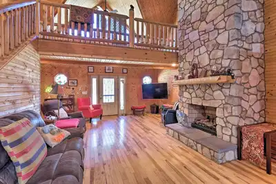 Image de Pet Friendly Garnerland Home w\/ Deck & Porch!