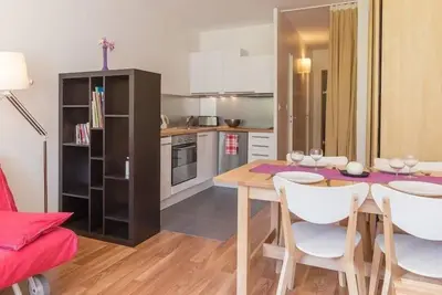 Image de 4ème étage, vue pistes de ski, balcon, parking, casier à ski, 28m², Serre Chevalier