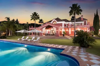 Image de Elegant Interiors Villa close to Banus Harbour
