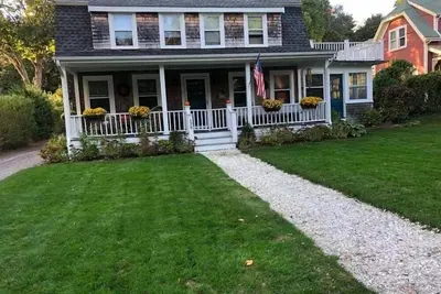 Image de Prime Centerville Location. One mile to Craigville beach Rpms044