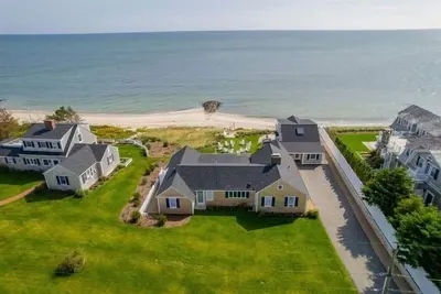 Image de Private beach all for you! 6 bedrooms and 5 full baths. Rpms053
