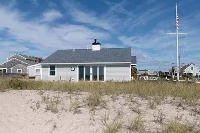Image de Luxury Cottage on the Beach! Rpms058