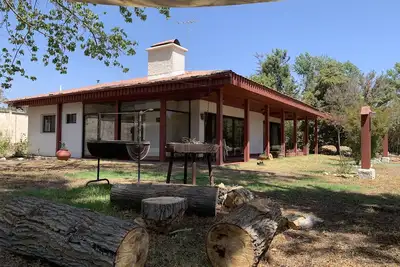 Image de Casa de Campo Tranquila con Piscina y Amplio JardĂn