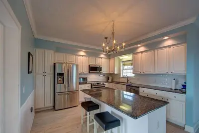 Image de Specious Obx Home with gourmet kitchen near beach