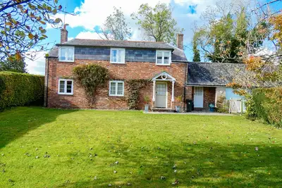 Image de The Old Stables - 4 bedrooms, family countryside retreat