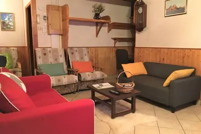Image de Chalet, vue dégagée, terrasse, parking, télévision, casier à ski, 110m², Albiez Montrond