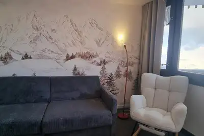 Image de 10m du centre station, vue montagne, balcon, télévision, casier à ski, 32m², La Plagne