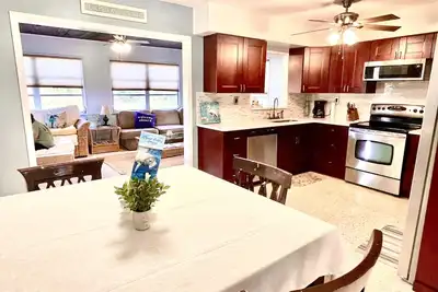 Image de Cozy Home large Yard, Pets Ok, Room for boats, Boat Ramp, Great Location! !