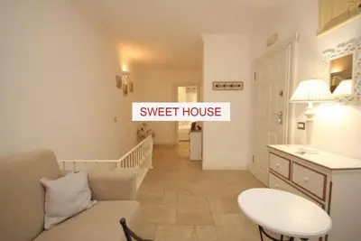 Image de Entire Holiday House in the center of Cefalù, 2 minutes from the beach!